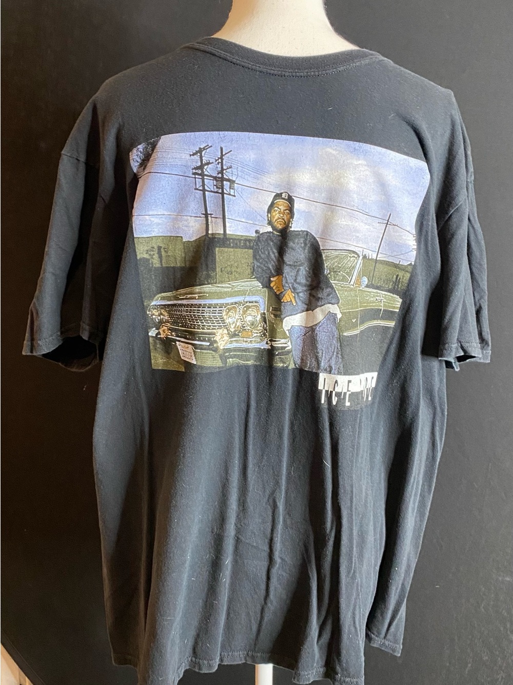 Ice cube Black Short‑Sleeve Tee with Vintage Car Photo Graphic